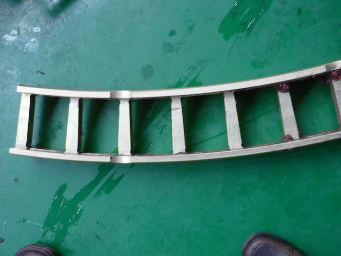 轉盤(pán)軸承分段保持架